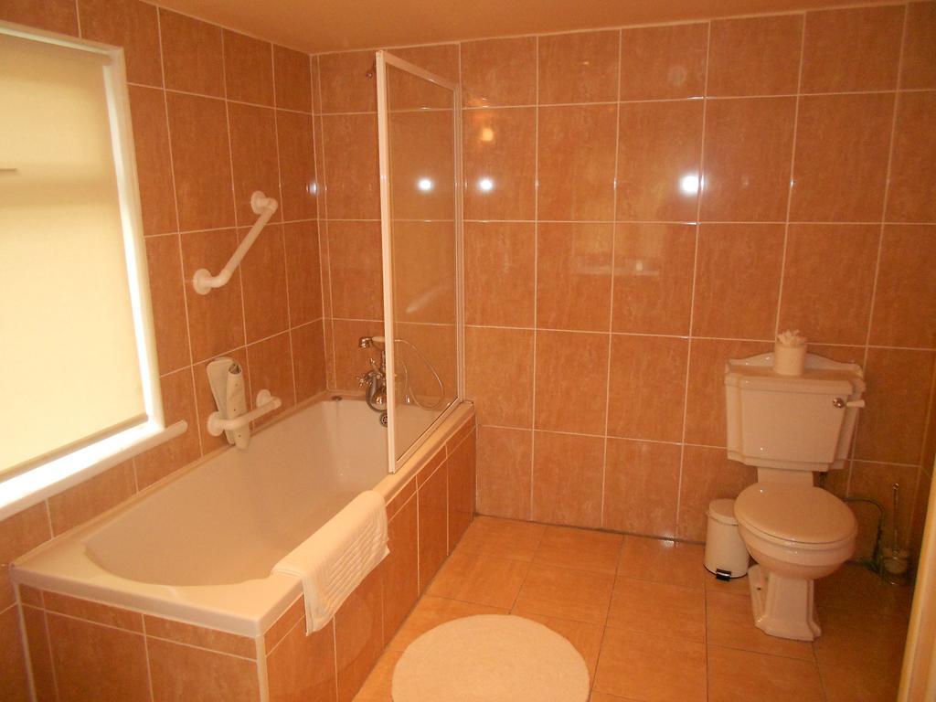 Tralia Farmhouse Self Catering Farranfore Cameră foto